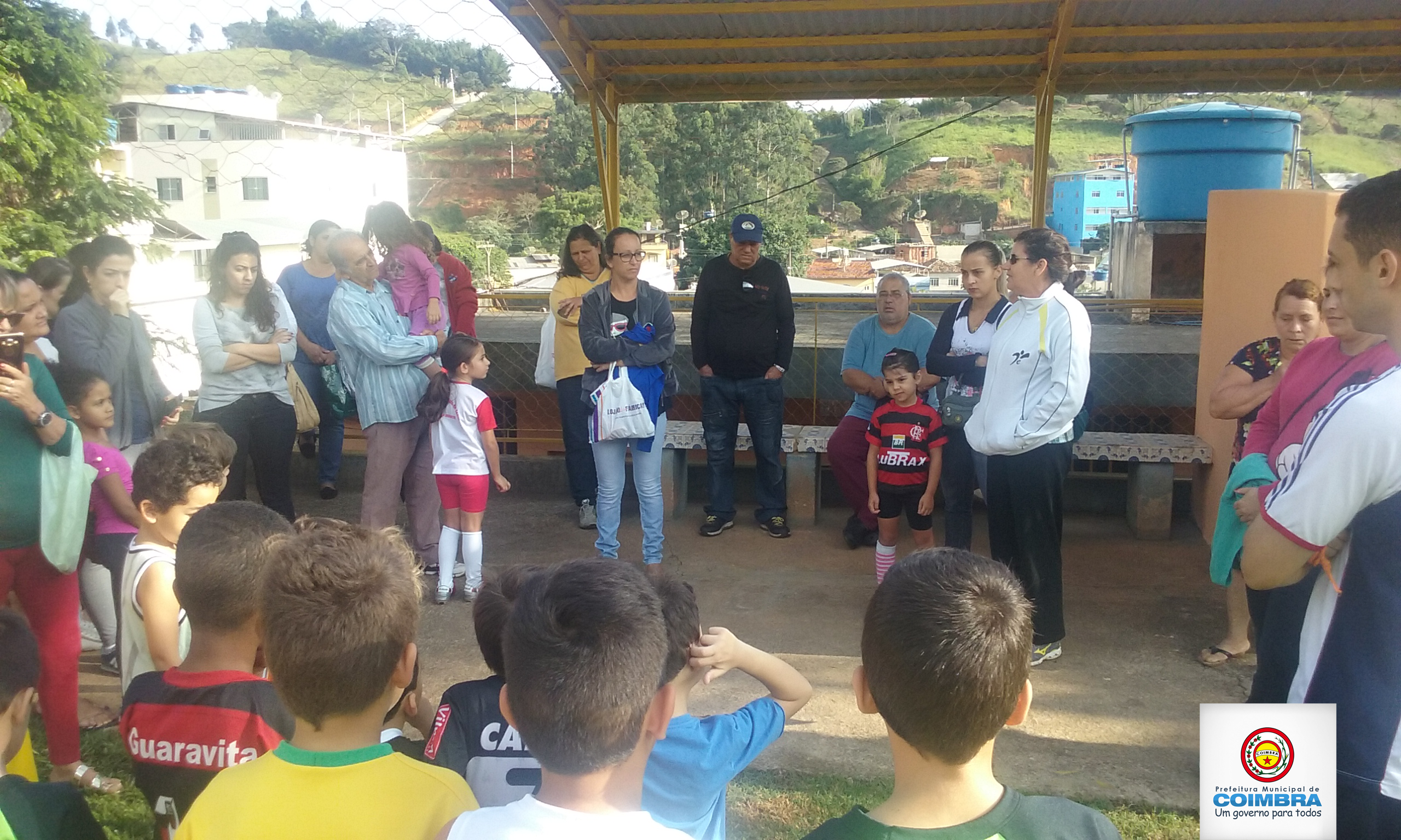 ESCOLINHA (2)
