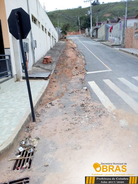 Secretaria Municipal de Obras: Calçamento no bairro da Estiva