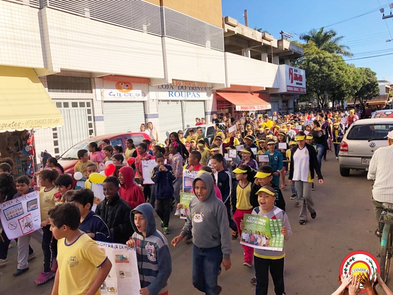 Passeata contra a dengue